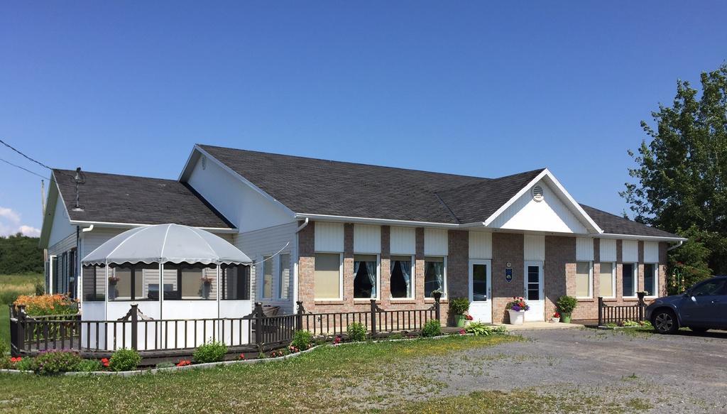 Ferienwohnung Maison Du Moulin Isle-aux-Coudres Exterior foto